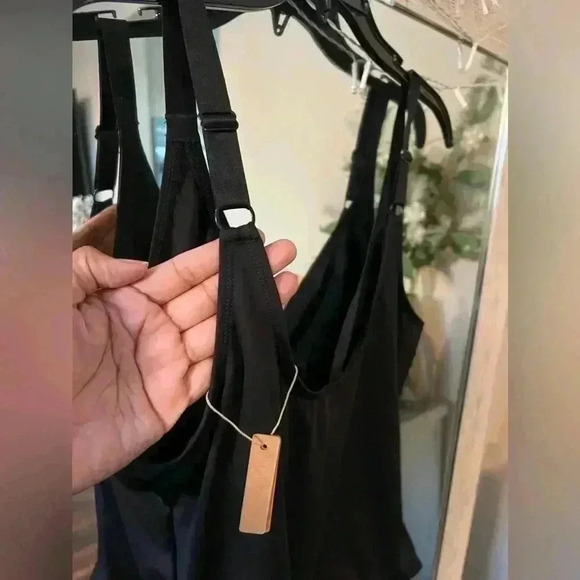 SHAPELLX AirSlim® Body Contour V-Neck Thong Bodysuit - Picture 8 of 10